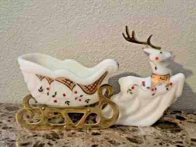 FENTON ART CHRISTMAS SLEIGH & REINDEER TWINING BERRIES