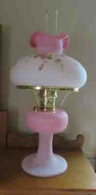 1995 L.E. Aladdin-Fenton Pink Grand Vertique Kerosene Lamp w/Floral Shade