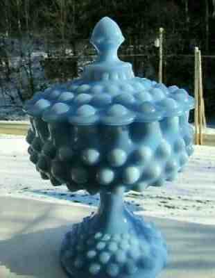 1954 FENTON VINTAGE BLUE PASTEL HOBNAIL FOOTED COVERED COMPORT 8.5