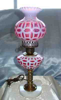 VINTAGE FENTON GLASS 1950 CRANBERRY OPALESCENT XTRMLY RARE WEDDING RING 17 LAMP