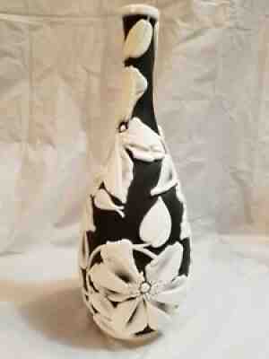 Fenton Cameo Vase 10 12''tall by Kelsey Murphy-Bomkamp Black white flowers