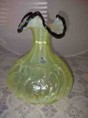 SCARCE TOPAZ VASELINE OPALESCENT W/ EBONY BLACK CREST SWAN VASE - GLOWS!!!