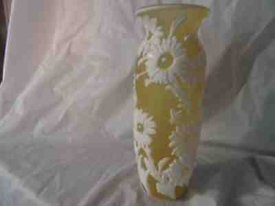 Fenton Cameo Vase Kelsey Murphy Sand Carved 912''tall Sun Flowers