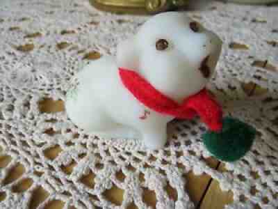 WHITE FENTON GLASS CAROLING SINGING CHRISTMAS PIG FIGURINE WITH SCARF J. STEVENS