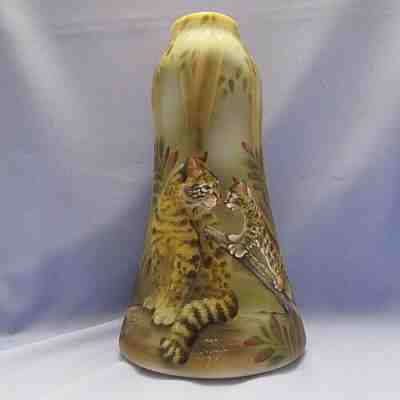 Fenton Art Glass Autumn Gold Scaredy Cat 