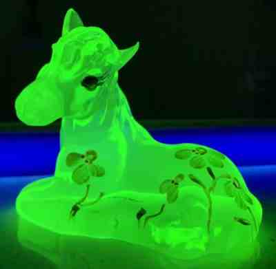 Vintage Fenton Uranium Glass Horse Flowers Painted By D. Fredrick 4in