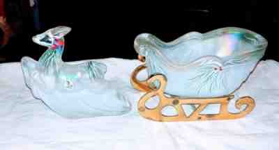 FENTON ART GLASS 1999 FRENCH OPALESCENT WOODLAND FROST REINDEER & SLEIGH W/BRASS