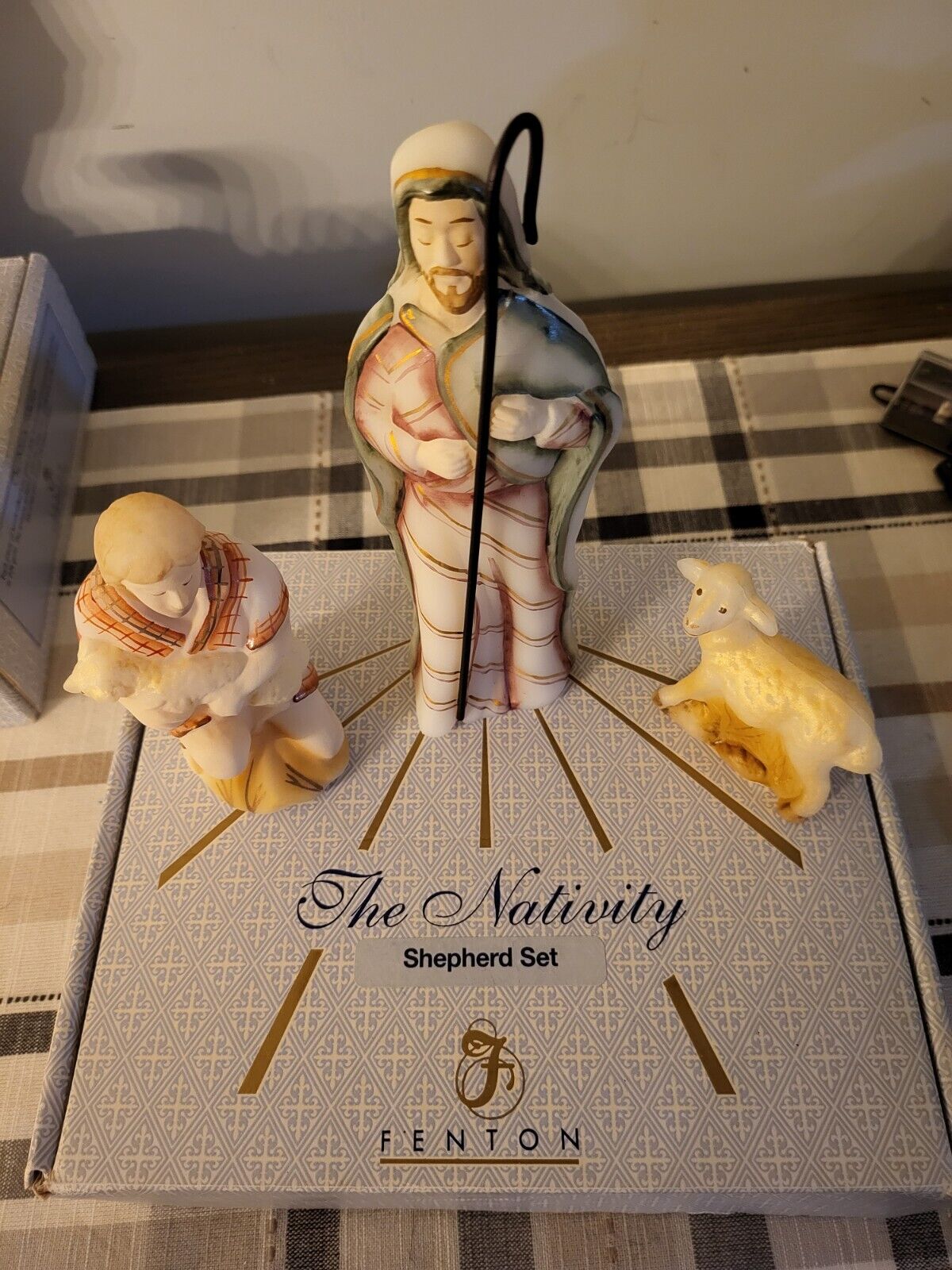 Fenton Progressive Set Rare And Collectible Fenton Art Glass : Vintage Nativity Set Fenton ...