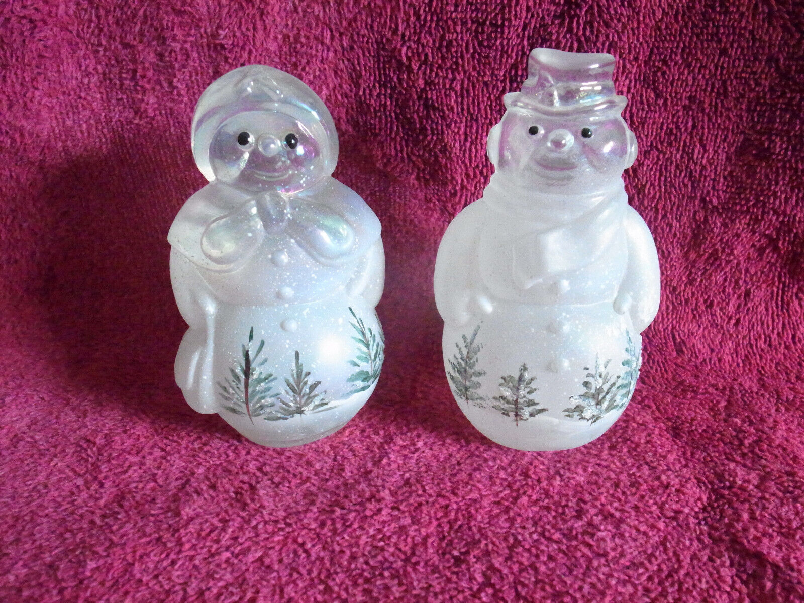 PAIR Fenton Glass 95th Anniversary 2000 Woodland Frost Snowman Snowlady Signed 