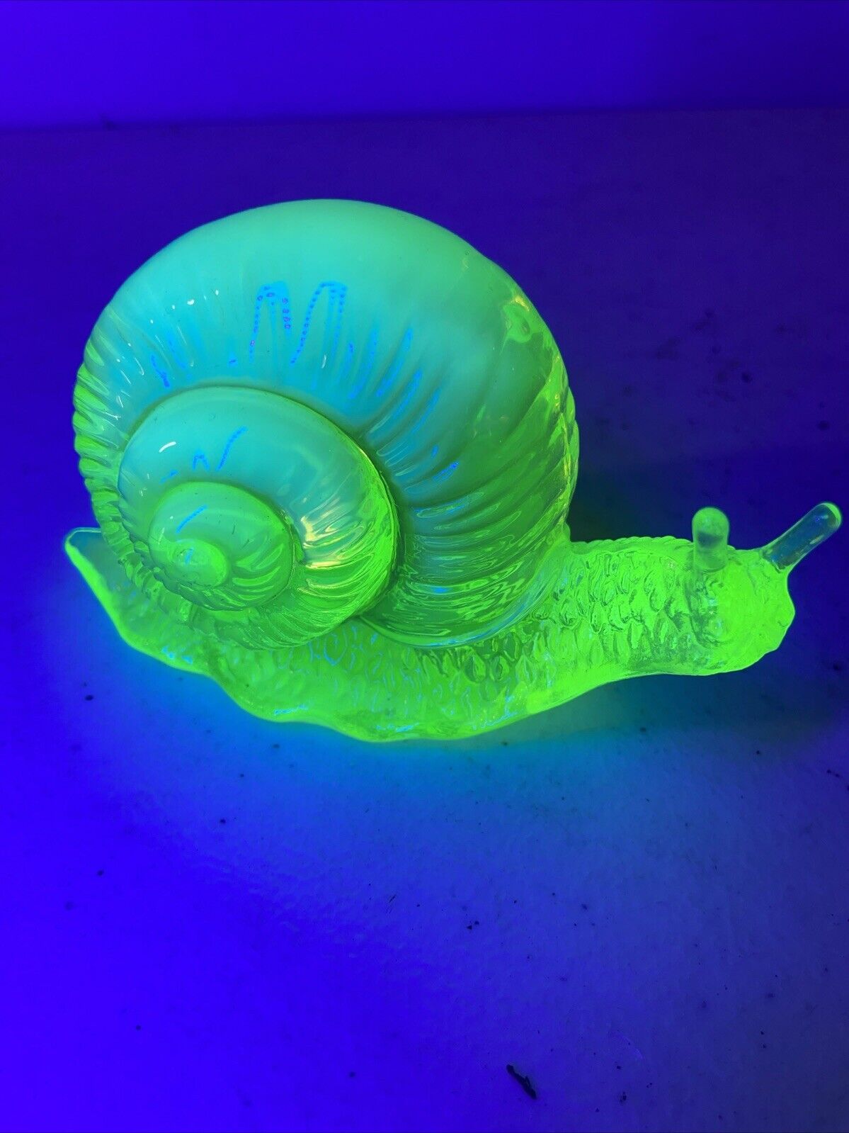 Vintage Fenton Uranium Glass Vaseline Snail