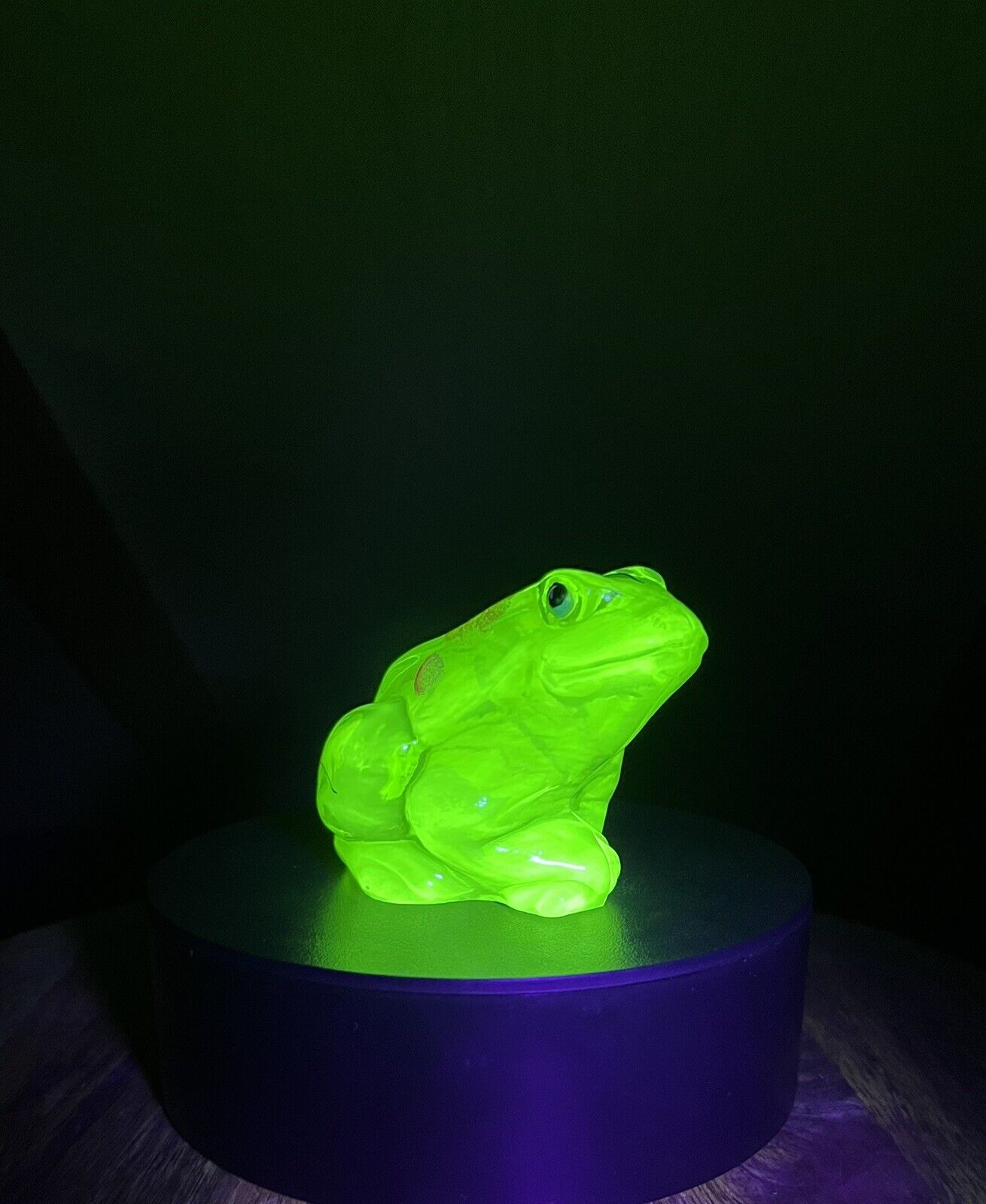 Fenton Key Lime Green Uranium Glass Frog Hand Painted by Kim Barley