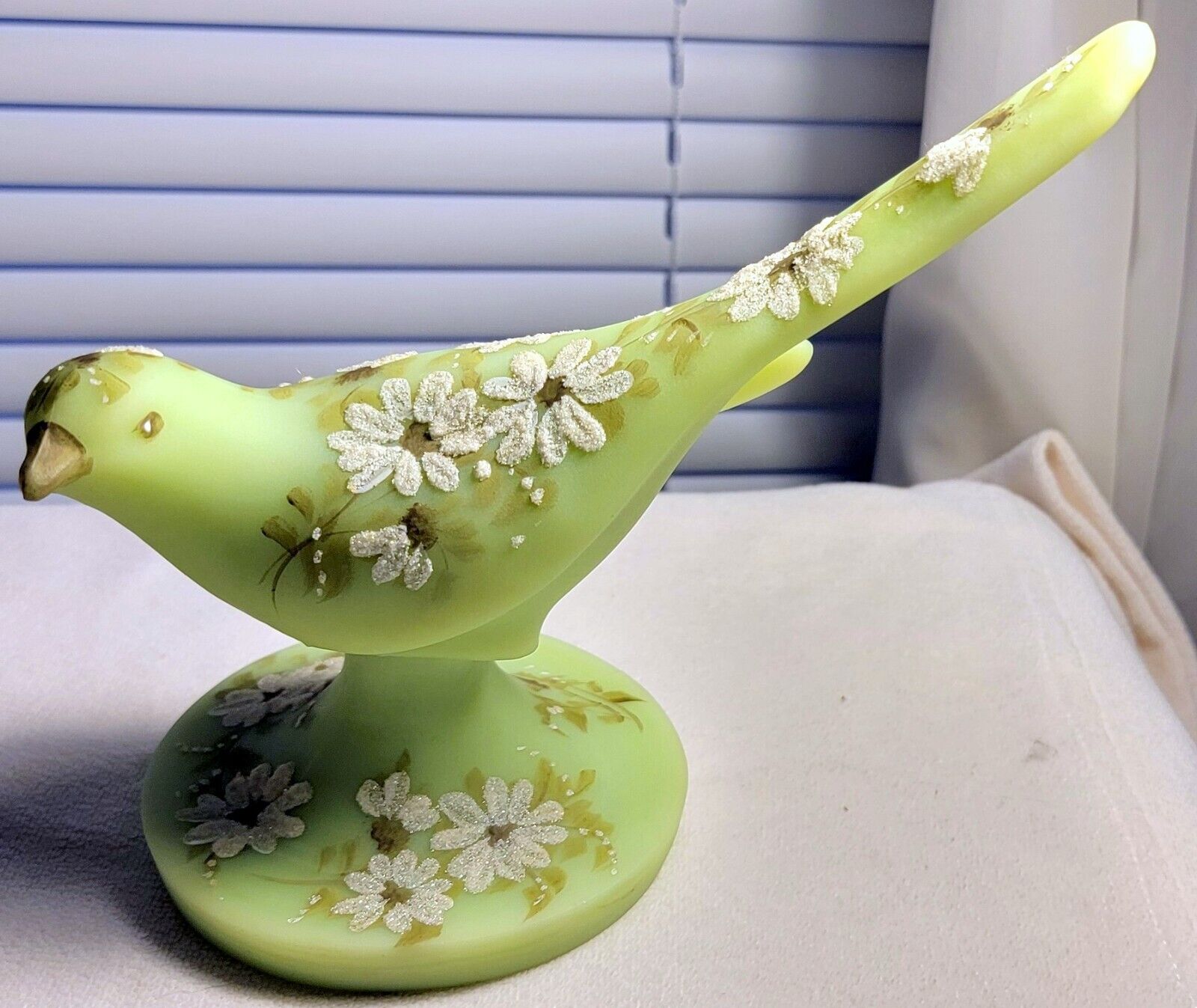 Rare And Collectible Fenton Art Glass : Green Bird Happiness Value