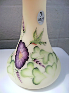 FENTON - T. DEULEY (HP) - BURMESE HUMMINGBIRDS FLOWERS JIP VASE - #3808