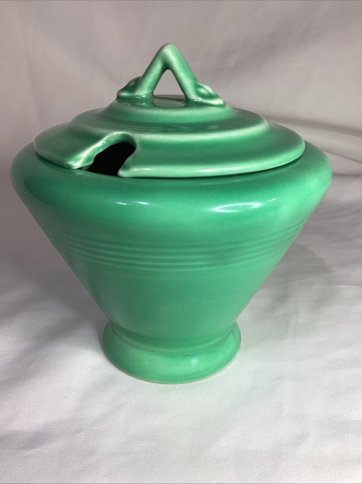 Beautiful RARE Vintage * HARLEQUIN Light GREEN MARMALADE with LID * Fiesta Ware