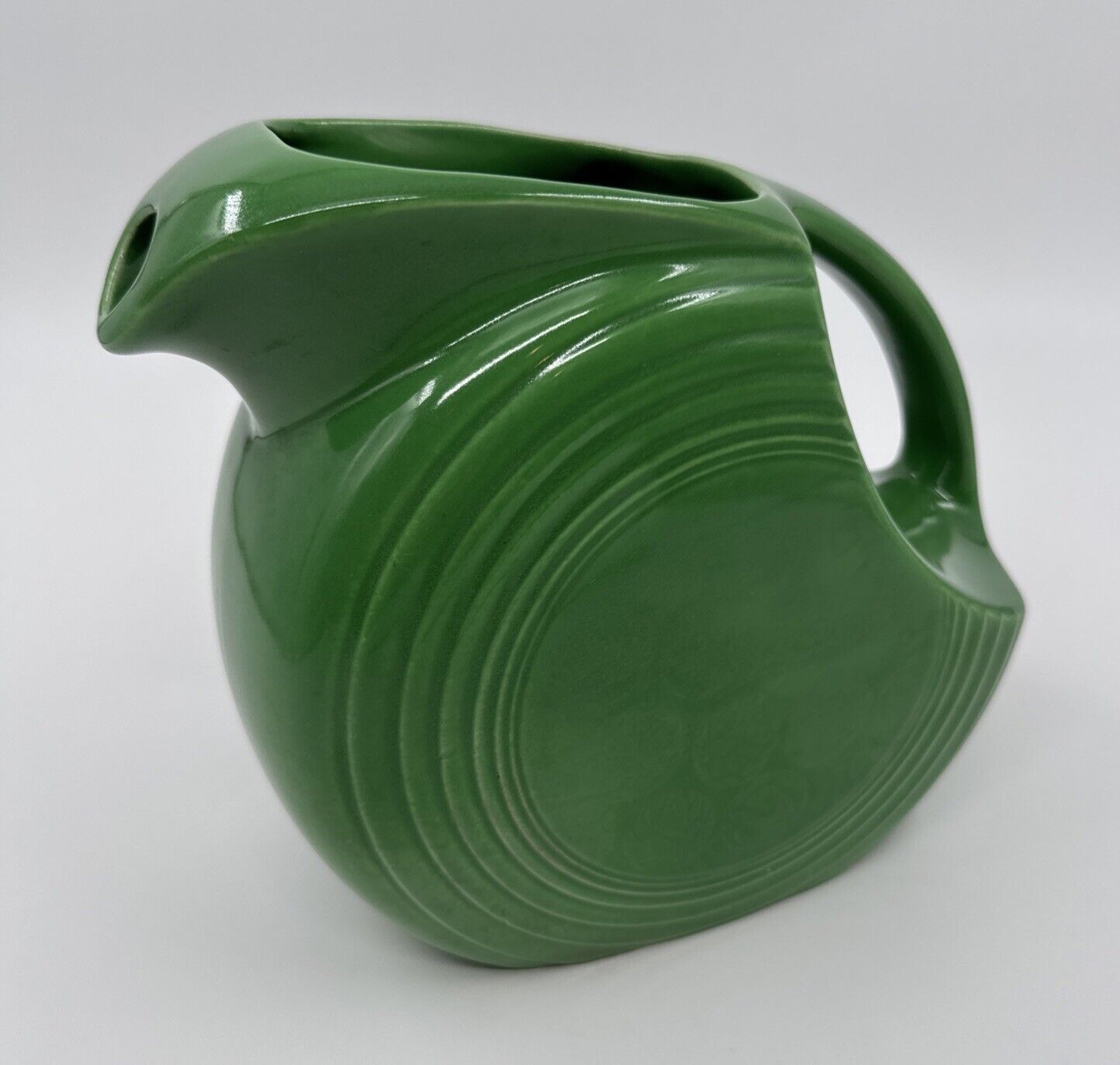 VINTAGE  GREEN   FIESTA  DISC WATER JUG / PITCHER - FIESTAWARE