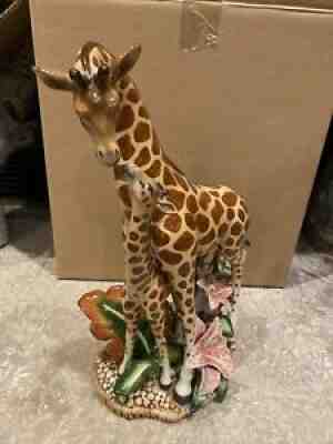 2024 Fitz and Floyd Classic Mother and Baby Giraffe figurine. Stunning! 15” tall