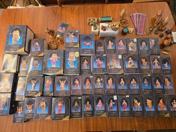 Fontanini Italian Nativity - 5" Size - Lot of 81 Pieces Total - Boxes & Cards