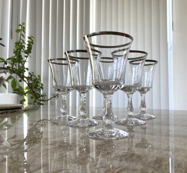 VTG Fostoria Sheffield Wine Glasses Wide Platinum Rim Lot of 8 MCM see descript