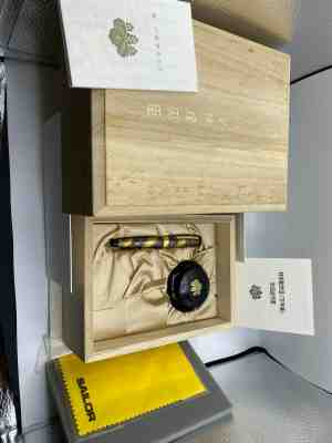 SAILOR Prime Minister Pro Gear Large Makie Raden 21K Nib Fountain Pen w/ Box