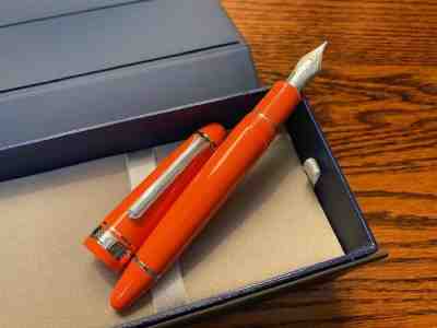 Sailor King of Pen- Royal Tangerine- Medium nib