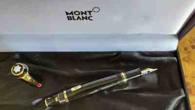  Mint Montblanc  Boheme  Rouge fountain pen  