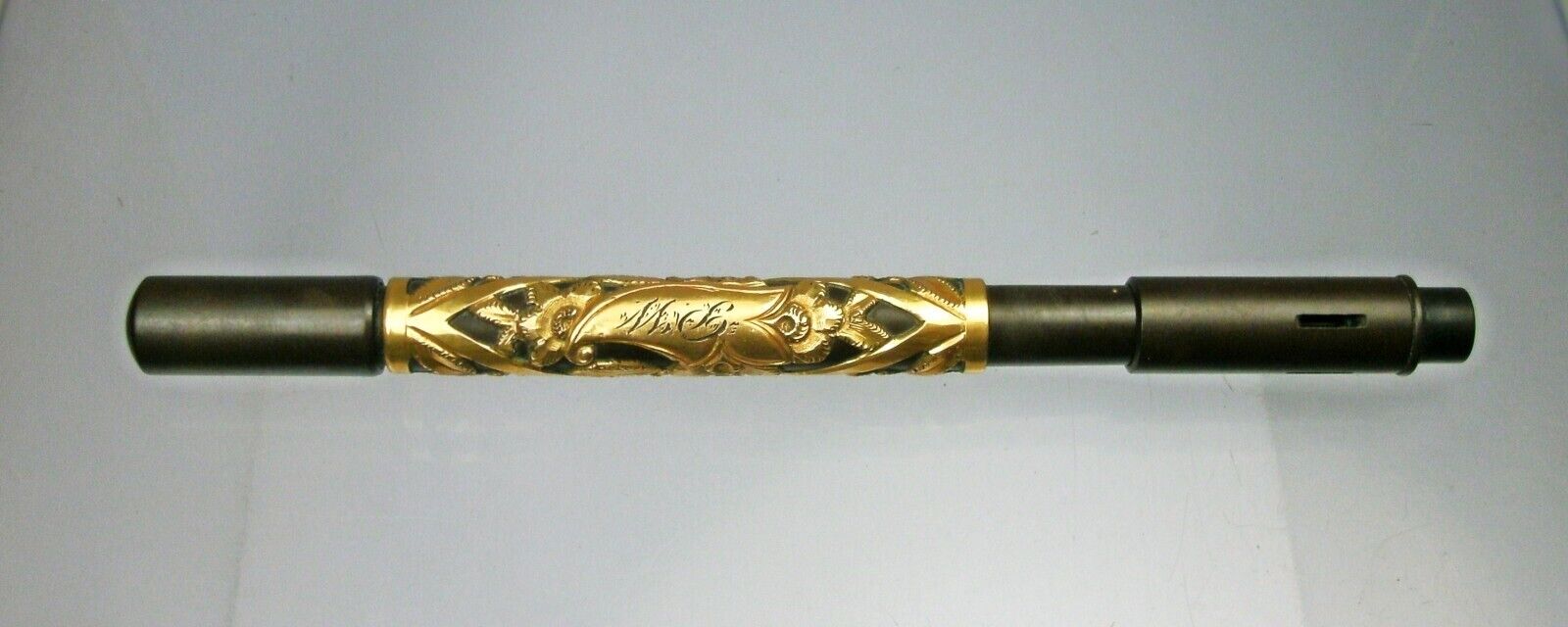 w Antique RETRACTING NIB AMERICAN FOUNTAIN PEN w/GF OVERLAY Moore's Non-Leakable