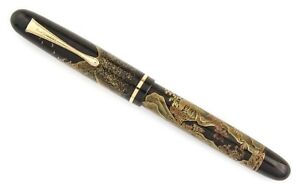 Platinum Mountain Birds & Temple Maki-e Fountain Pen - Vintage 1930's