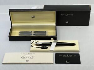 Alfred Dunhill London AD 2000 Carbon Fiber Fountain Pen - Medium (M) 18K Nib