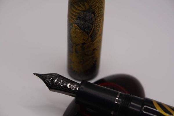 Namiki Dragon Design Chinkin Urushi over Ebonite For Sailor 1911.  PEN INCLUDED