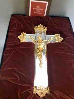 Jewelled Cross of the Renaissance Franklin Mint in BOX