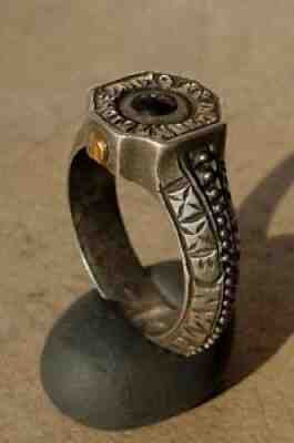 Medieval Silver and Gold ring Garnet AVE MARIA GRATIA PLANE 10.1661 D S 20mm