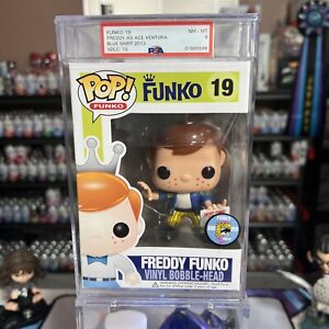 Funko POP! Freddy Funko Ace Ventura SDCC Exclusive (Blue Shirt) - LE200 PSA 8