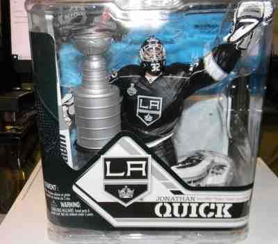 MCFARLANE NHL SERIES 32***JONATHAN QUICK**CLUB EXCLUSIVE