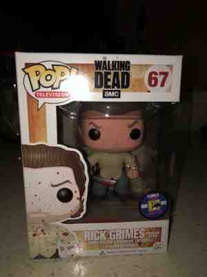 POP Vinyl #67 Walking Dead Rick Grimes Prison Yard Bloody Spatter SDCC 2013 