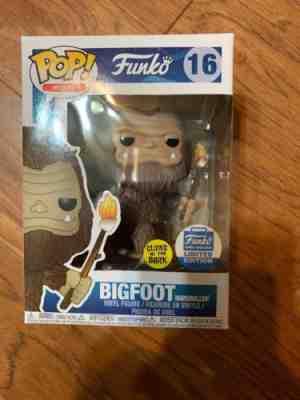 Bigfoot with Marshmellow Funko pop GITD, In hand Brand New