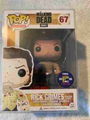 BLOODY FUNKO POP WALKING DEAD 2013 SDCC BLOODY RICK GRIMES PRISON YARD #67