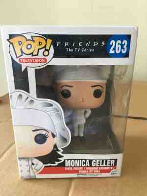 Funko POP FRIENDS Vaulted Monica Geller Chef #263 MOC Courteney Cox Vinyl WB NBC