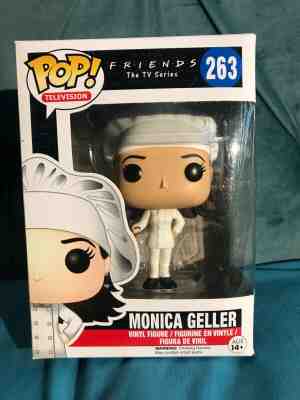 Funko Pop Vinyl Monica Geller Chef, Friends, #263, Vaulted Retired Series 1 NEW