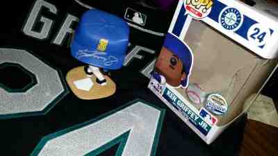 Funko Pop Ken Griffey jr Autograph Extremely Rare 1 of Only 10 Seattle Mariners 