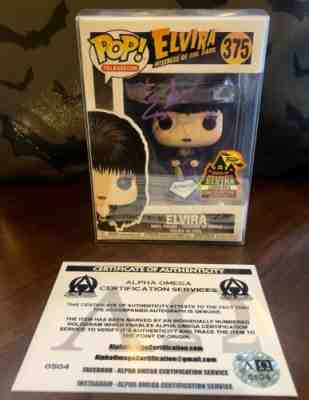 Signed Elvira LE 2500 Spooky Empire Diamond Edition Funko Pop Autographed