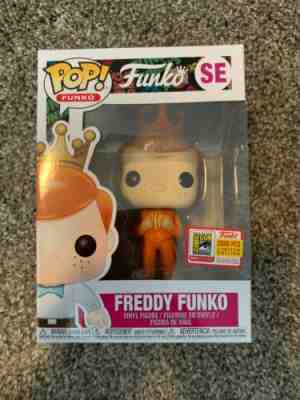 Funko Pop! Fundays Freddy Funko Orange Tuxedo LE 2000 Dumb & Dumber Damaged Box