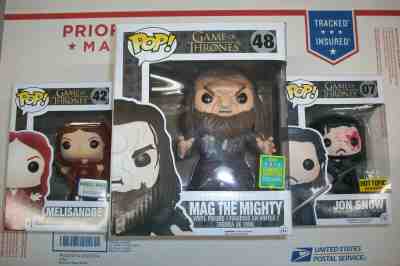 Funko Pop! Game of Thrones Melisandre, Bloody Jon Snow, Mag Exclusives