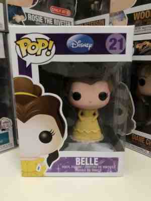 FUNKO POP! Disney: Beauty and the Beast: Belle #21 - Vaulted / Rare w/ Protector