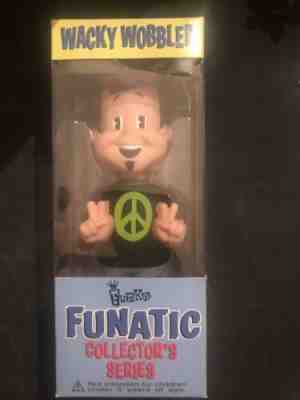 Funko Freddy Funko Fanatic Hippie Wacky Wobbler Bobble Head Pop Black Shirt 2008