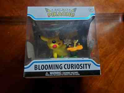 BRAND NEW IN BOX A Day With Pikachu Blooming Curiosity Funko Pokemon