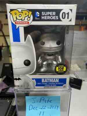 Funko Pop Silver Batman. Employee Reward Edition size of 108 pieces