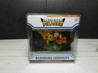 Funko A Day with Pikachu BLOOMING CURIOSITY Pokemon Center Exclusive +Protector!