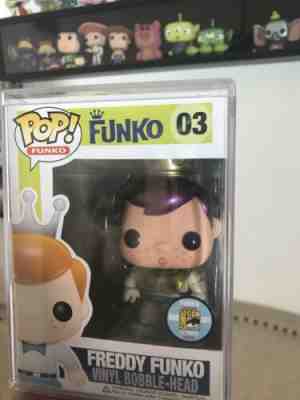 Funko pop -  Freddy (METALLIC BUZZ  LE 1/12 Disney Pixar *GRAIL*