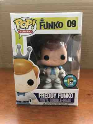 Funko Pop Star Wars Freddy Funko Clone Trooper BROWN HAIR. LE 96. See photos. 