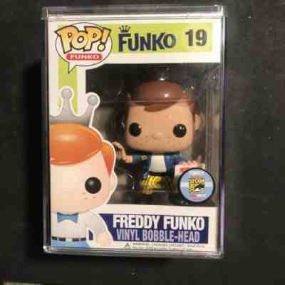 Funko Pop! Freddy Funko Ace Ventura #19 SDCC 2013 LE 1/200 W/pop Stack